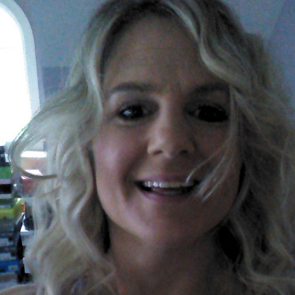 Meet your Posher, Sharon